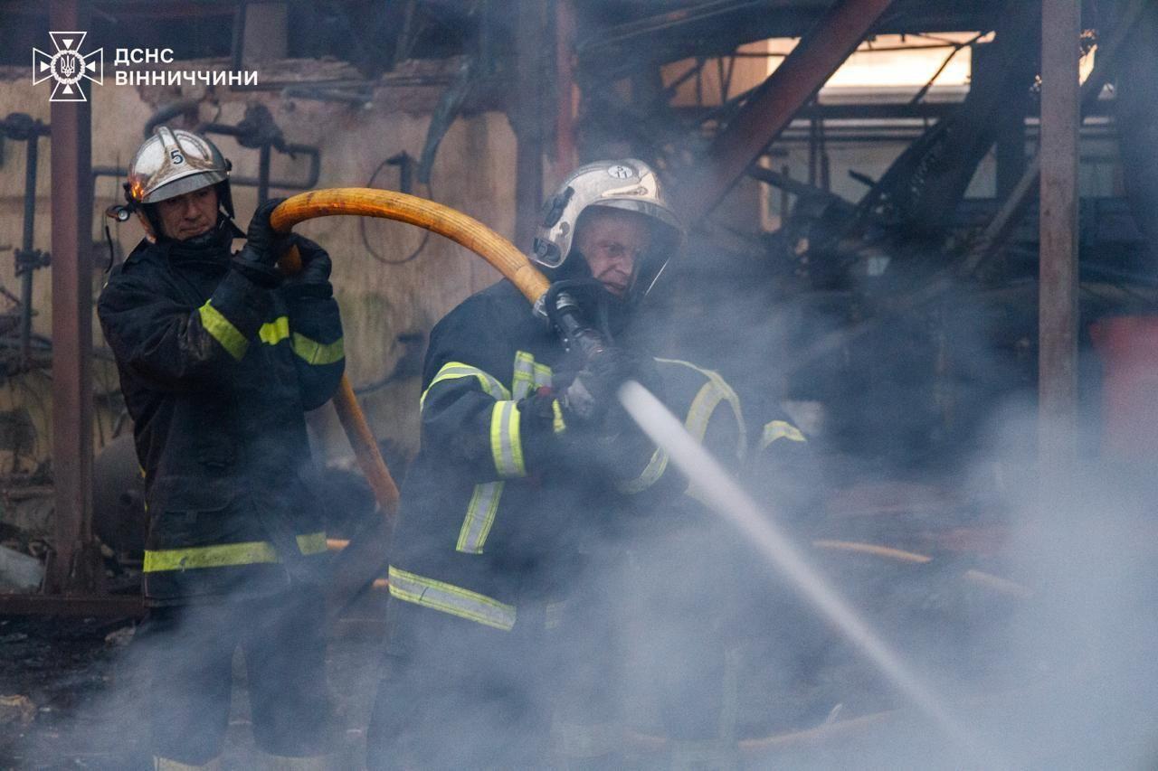 Mass attack hits cities overnight as Ukrainians brace for 50 more days of Russian terror