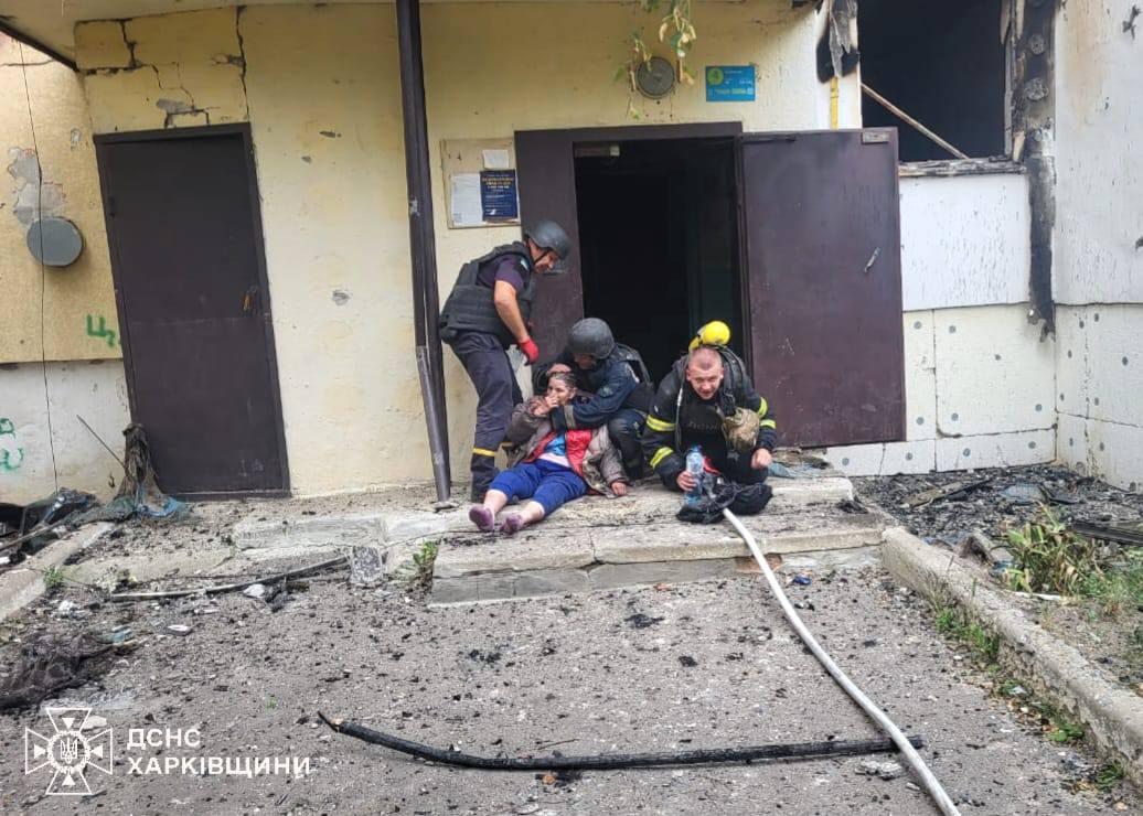 Russian attacks across Ukraine kill 8, injure 21 over past day