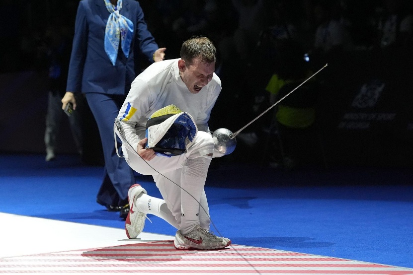 Ukraine wins 2 medals at Fencing World Championships in Tbilisi as protests erupt over Russian, Belarusian participation