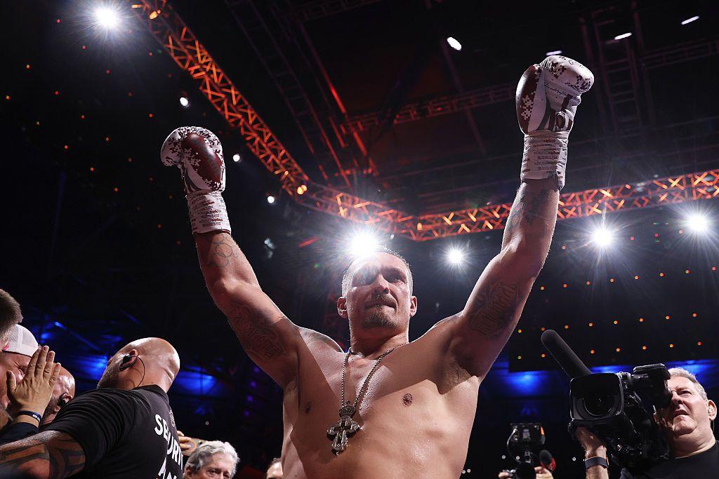 Ukrainian boxer Usyk defeats Dubois, retains world heavyweight championship