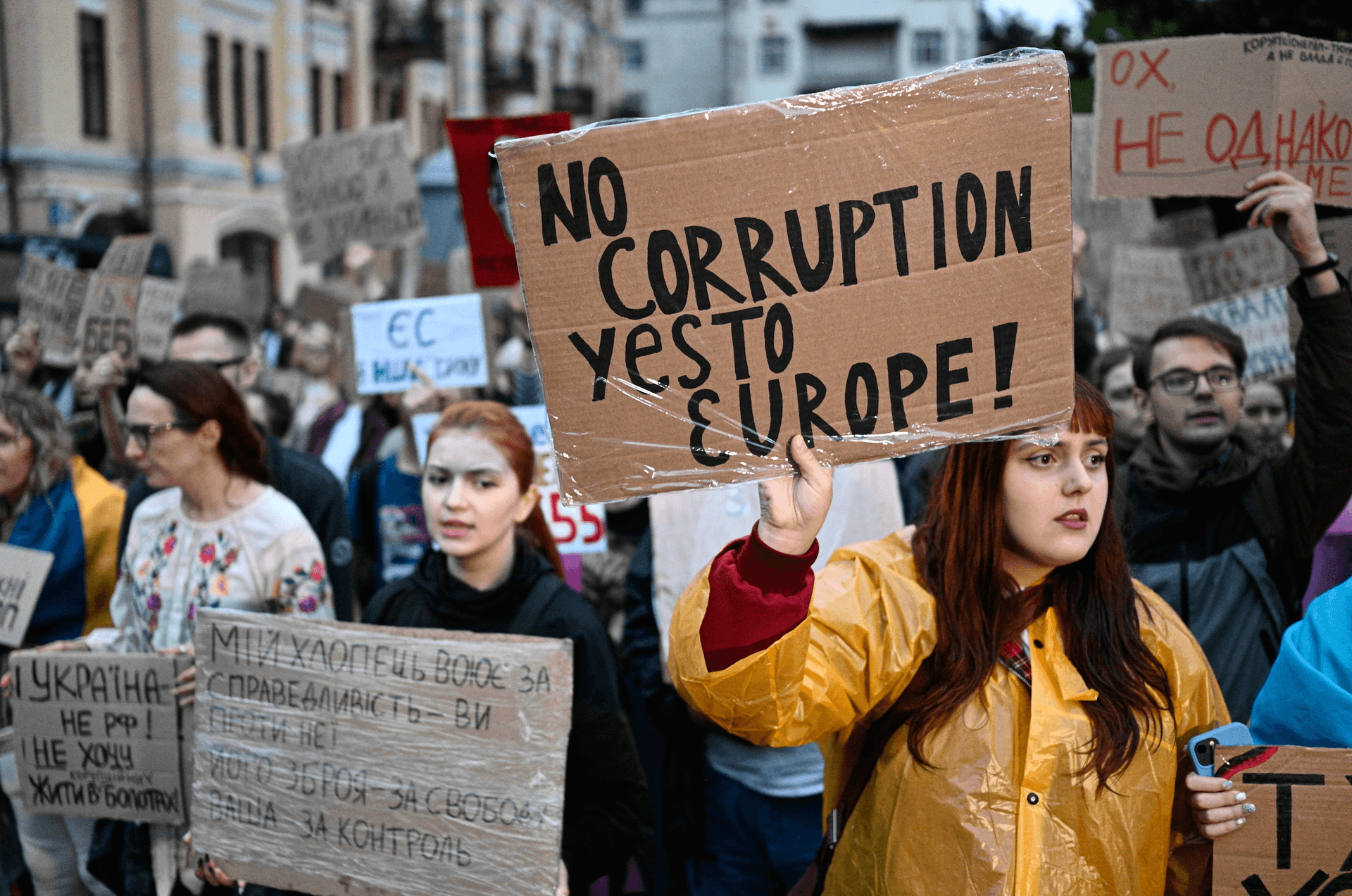 Ukrainians return to streets to back anti-corruption agencies ahead of key vote