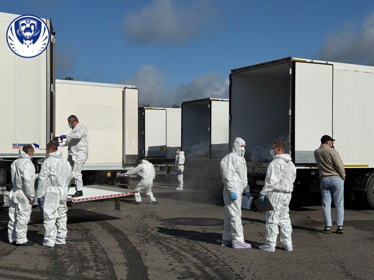 Kyiv repatriates 1,000 bodies that Russia claims are fallen Ukrainian soldiers