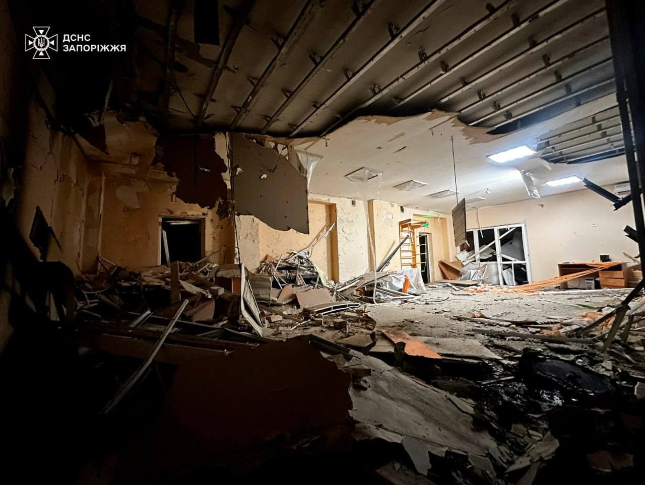 Russian drone strikes in Zaporizhzhia injure 15, destroy kindergarten