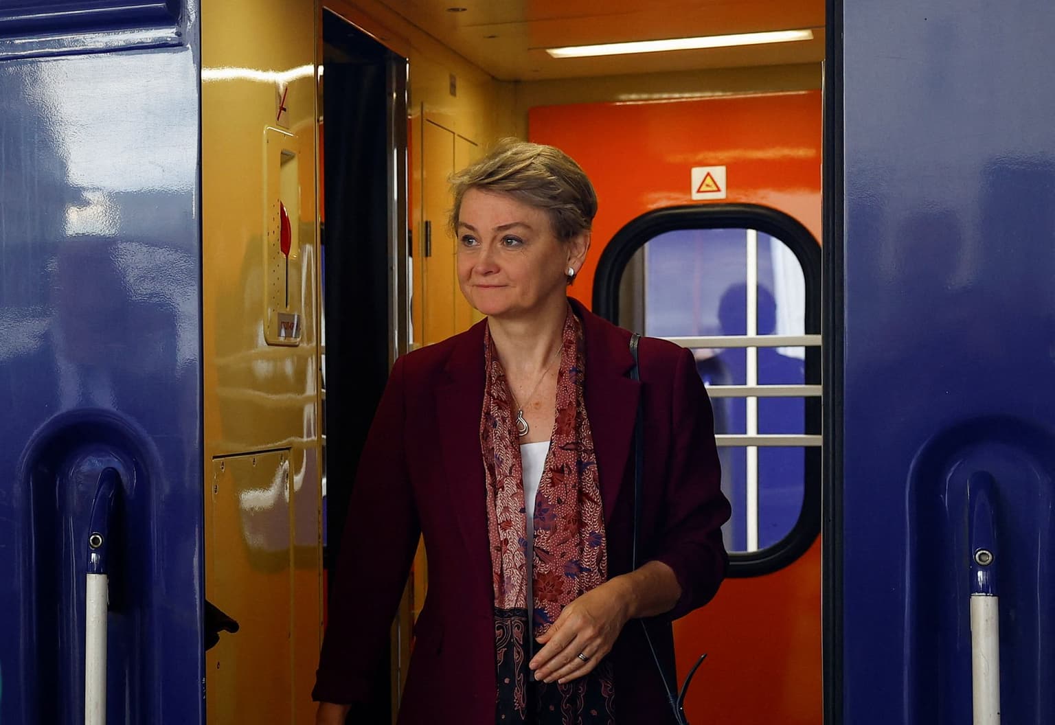 UK pledges $193 million in Ukraine aid, hits Russia with new sanctions