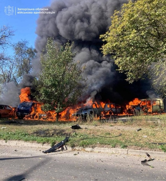 While Trump met Zelensky, Russia launched drone attack on Zaporizhzhia, killing 1, wounding 15