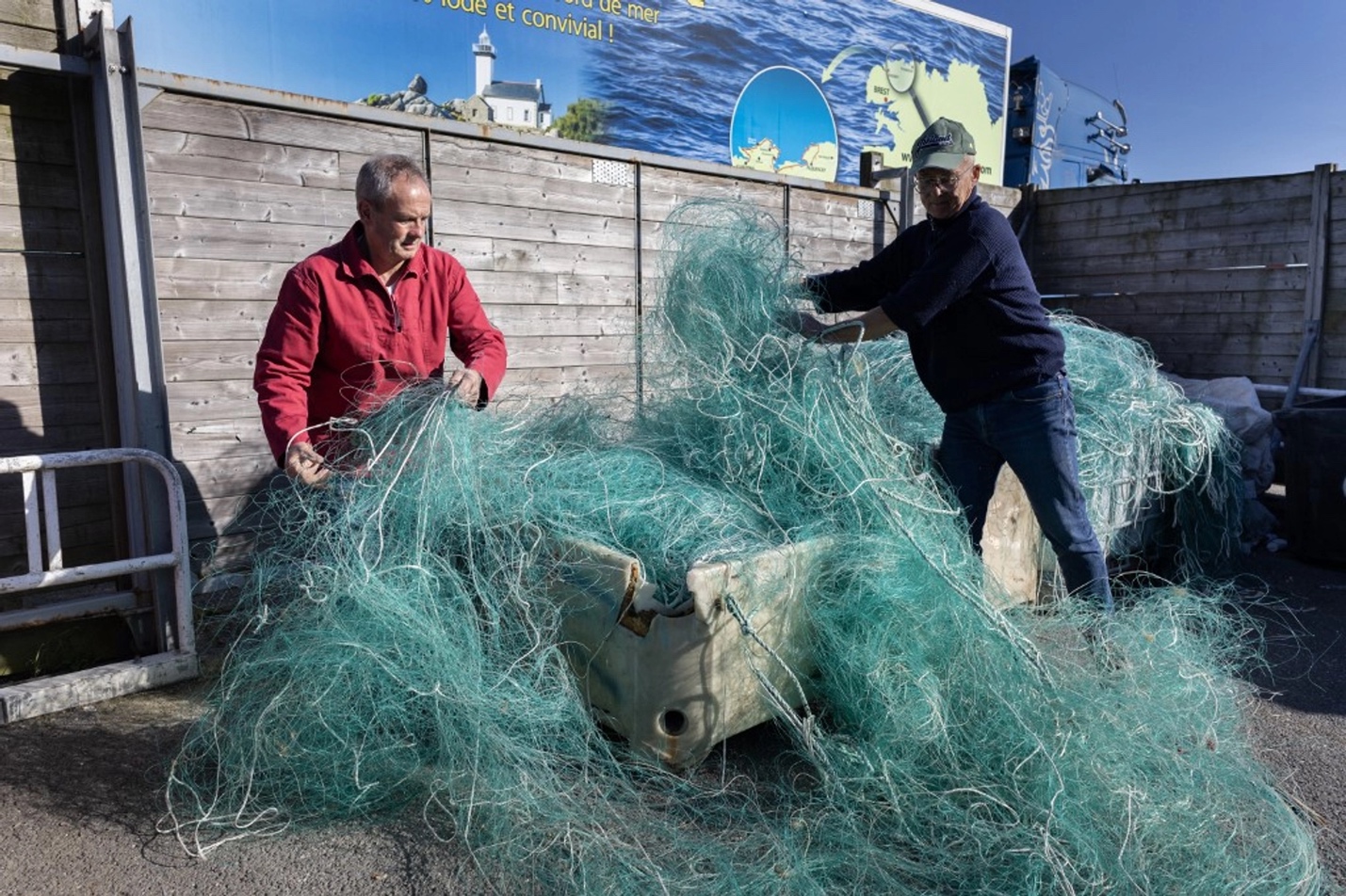 French Fishing Nets Find New Purpose on Ukraine’s Front Lines