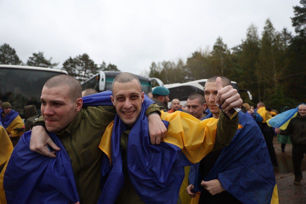 Ukraine brings home over 200 POWs, civilians in another swap with Russia