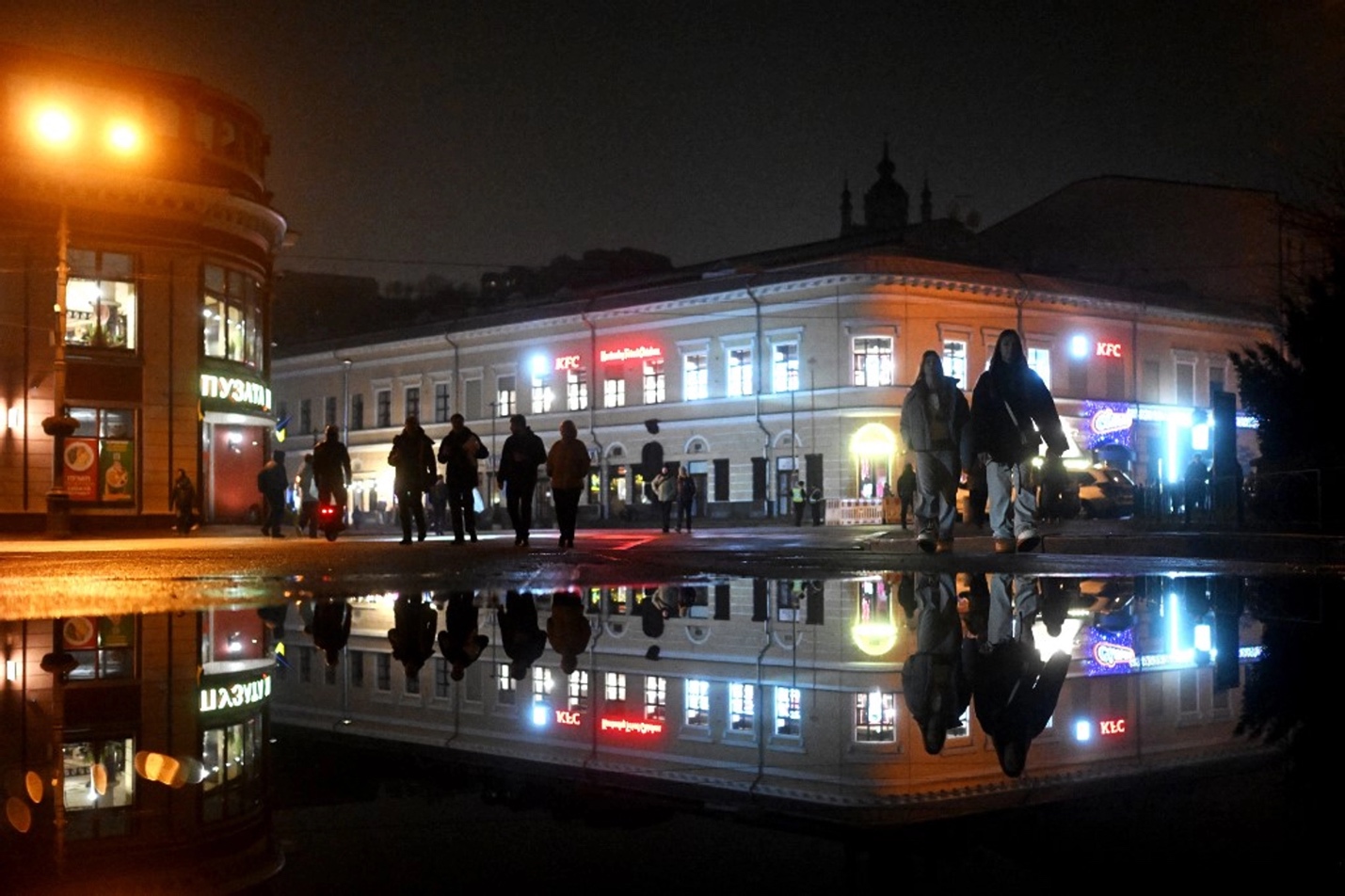 Dark and Cold, Kyiv Prepares for Another Winter Under Russian Attack