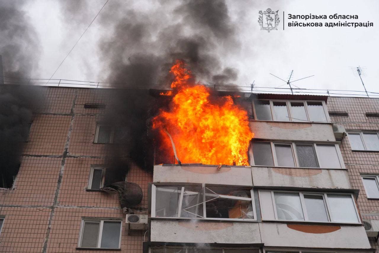 Russian guided bomb attack hits apartment buildings in Zaporizhzhia, injuring at least 32