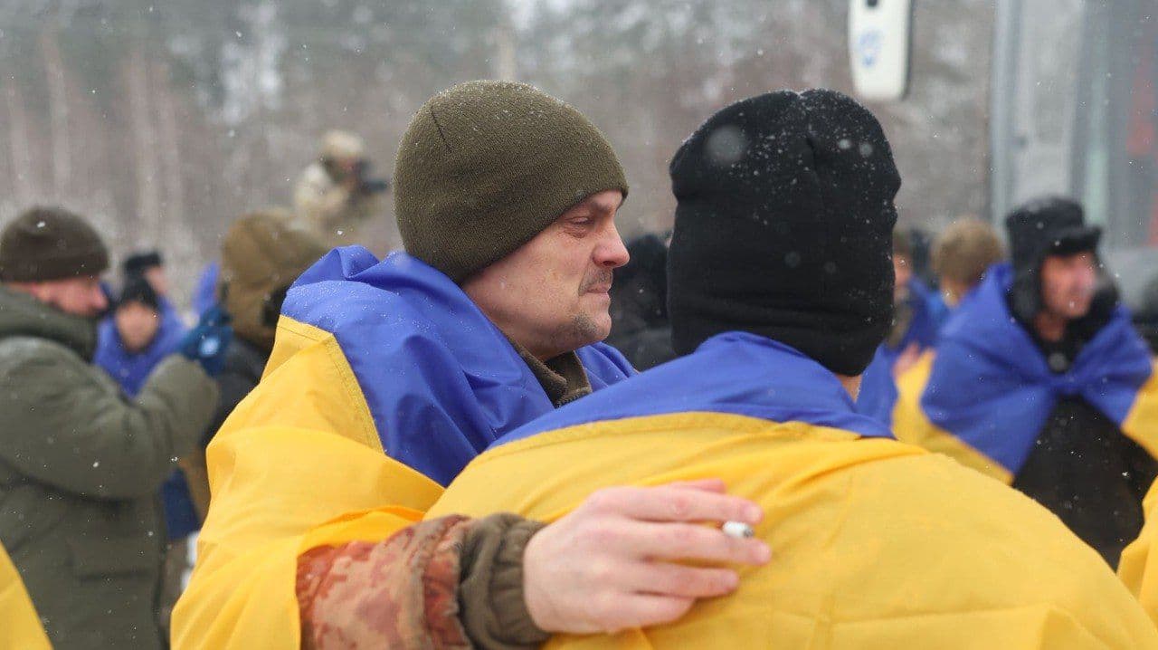 157 Ukrainian POWs, civilians come home in first exchange after months-long pause
