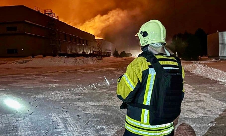 Russia causes 'significant damage' to thermal plants, nuclear facilities in mass attack on Ukraine power grid