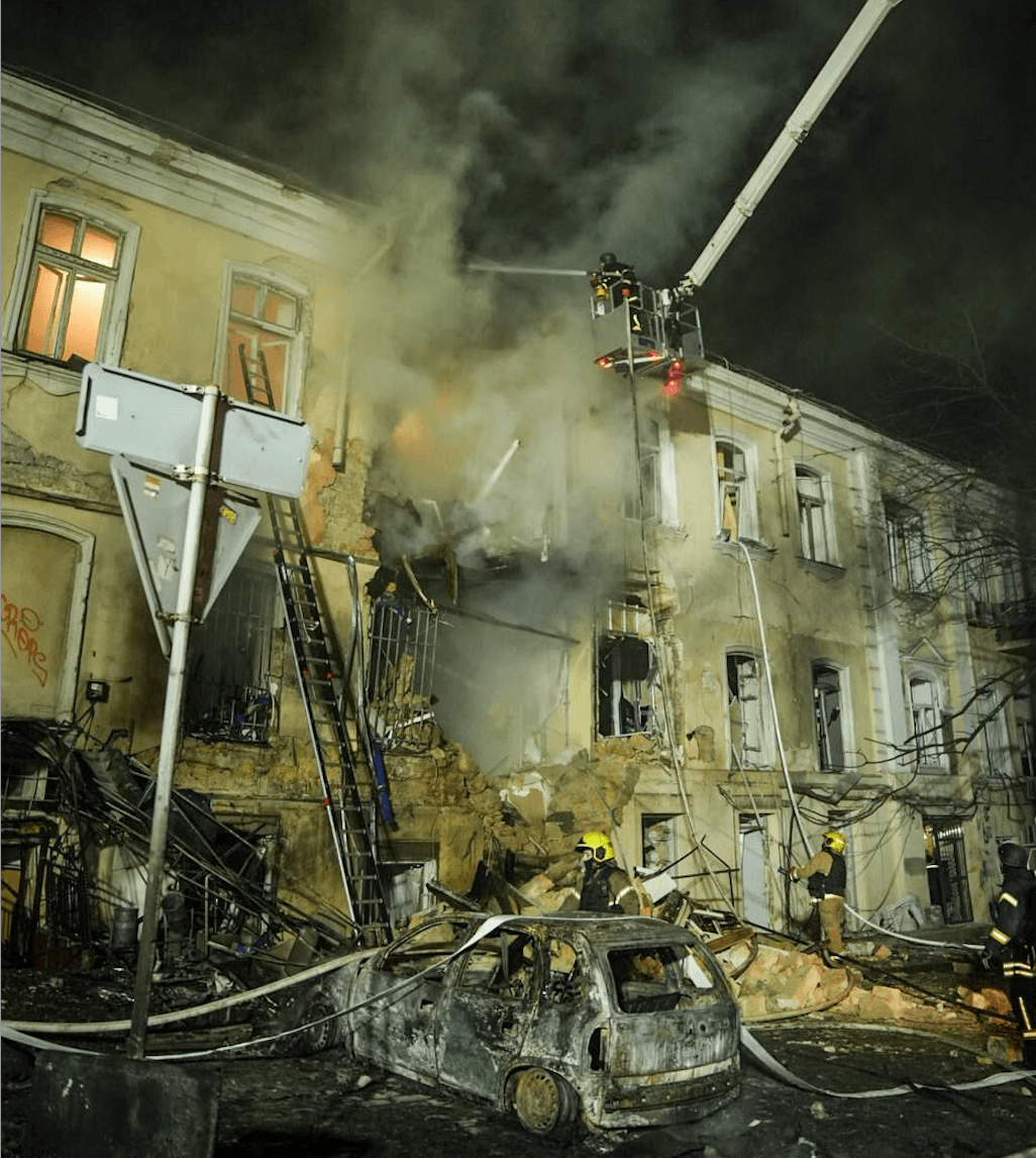 Russian strikes on Ukraine kill at least 3, injure 18 others over past day