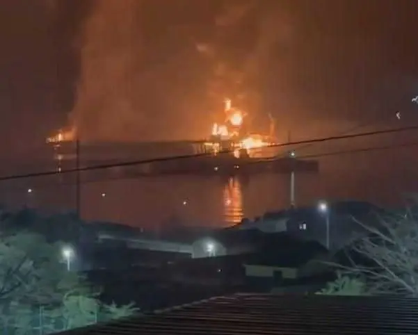 Novorossiysk port on fire again as Ukrainian strike campaign on Russian oil export infrastructure continues