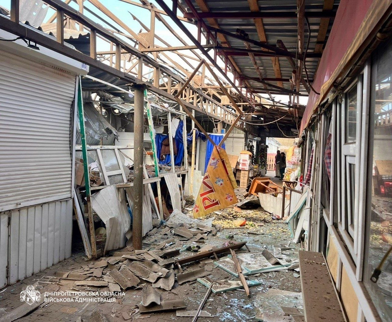 Russian Drone Strike Kills 5 in Nikopol, 25 Injured Including Teenager