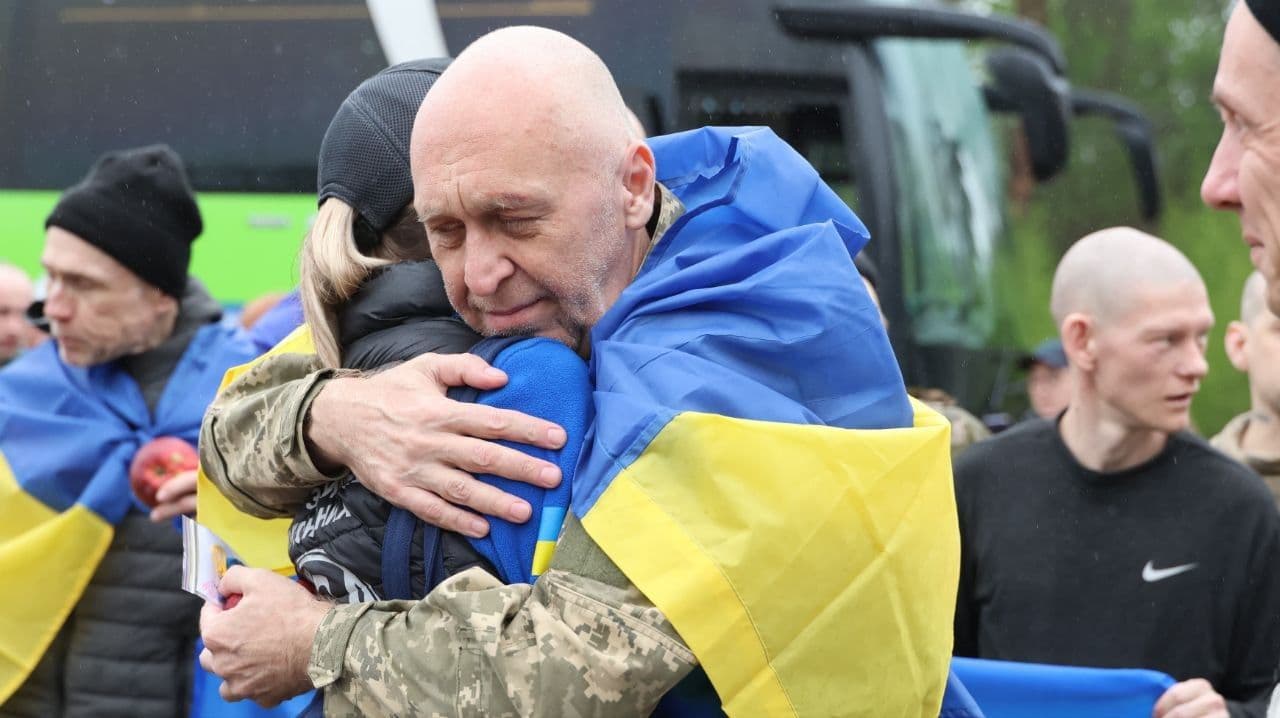 205 Ukrainian POWs return from Russian captivity in latest exchange