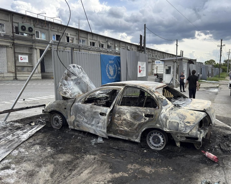 'Russia's true attitude' — Iskander missile strike damages UN humanitarian warehouse in Dnipro