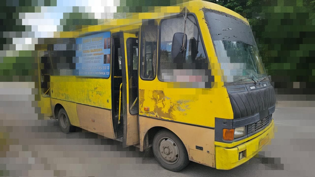 3 killed, 68 injured in Russian strikes across Ukraine over past day, passenger bus targeted in Kherson