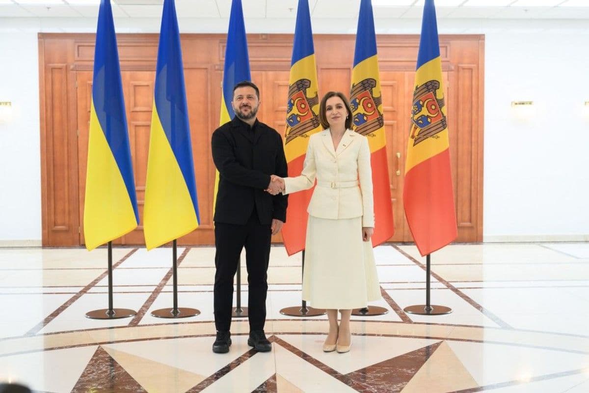 'Our friendship is very strong' — Zelensky arrives in Chisinau for Moldova's Independence Day