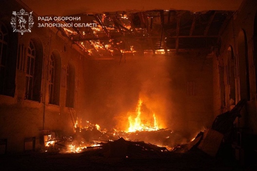 Russian attacks kill at least 6, wound 38 across Ukraine, as overnight strike hit shopping mall in Zaporizhzhia