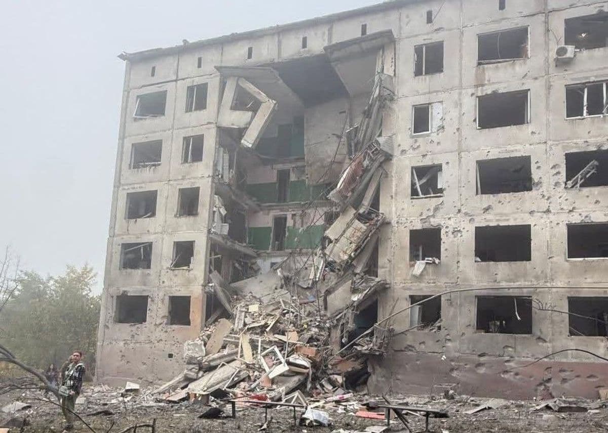 At least seven injured in Russian aerial bombing of Sloviansk