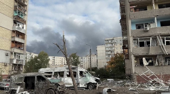 Russian attacks kill at least 5, injure 30 across Ukraine