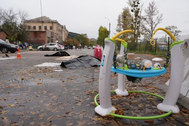 Russian Drones Kill Kharkiv Market Traders, Plunges City Into Blackouts